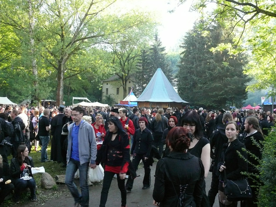 Wave-Gotik-Treffen 2013 - das schwarzbunte Publikum