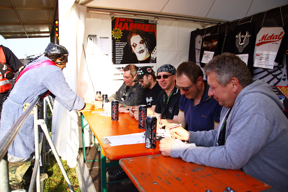 Summer Breeze 2012: Spaß und Autogrammstunden am MH-Stand