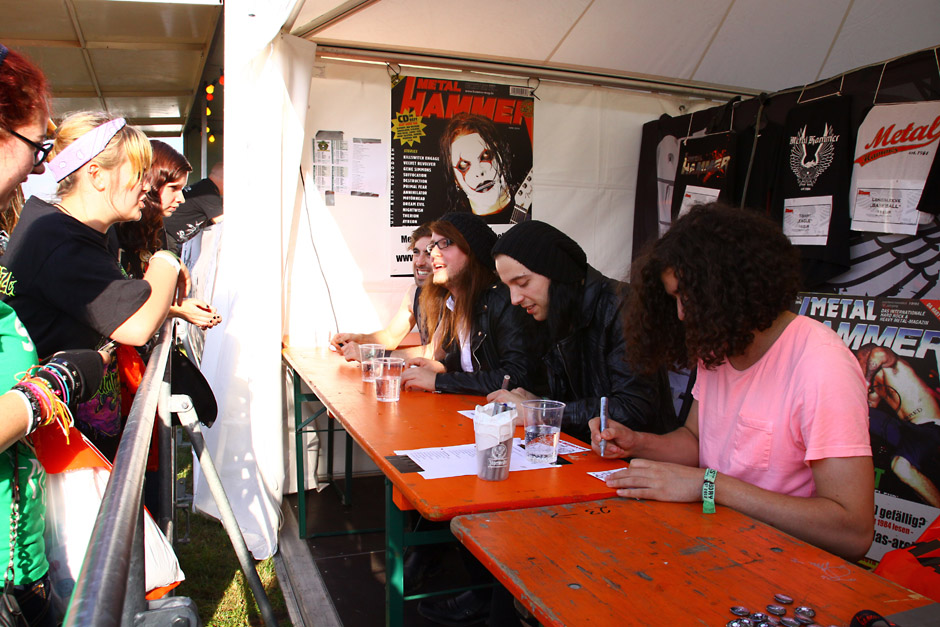 Summer Breeze 2012: Spaß und Autogrammstunden am MH-Stand