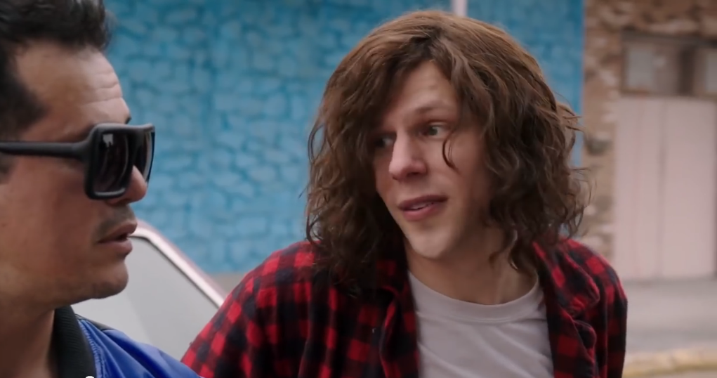 Ein kiffender Jesse Eisenberg bekommt in „American Ultra“ Probleme der besonderen Art.