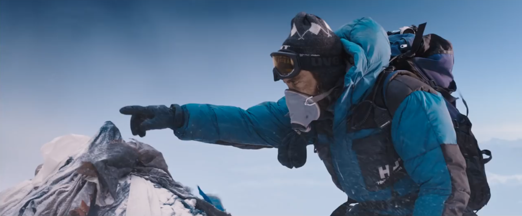 Im Film „Everest“ geht eine Mt. Everest-Expedition schief, weil ein Sturm Unheil bringt.