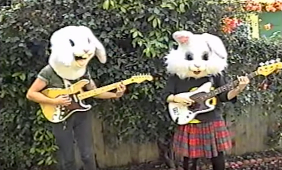 Rockende Hasen - im Video zu „Ocean Of Tears“ von SoKo