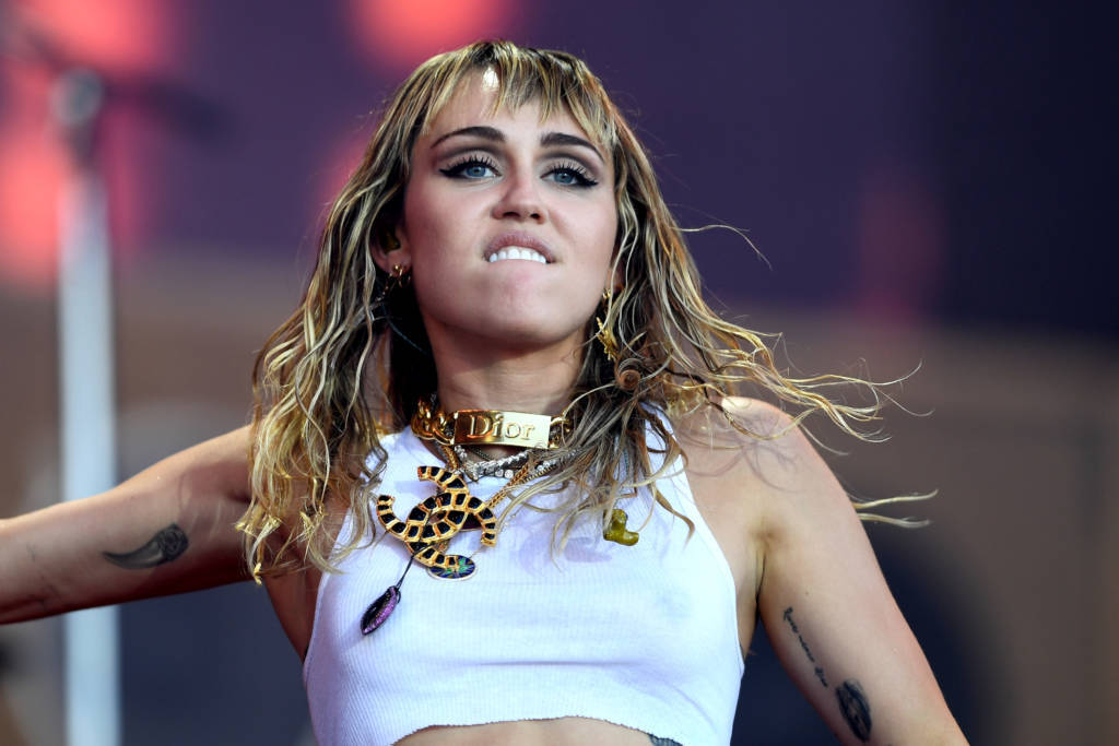 Miley Cyrus So Derb Und Sexy War Ihre Rock Show Beim Glastonbury