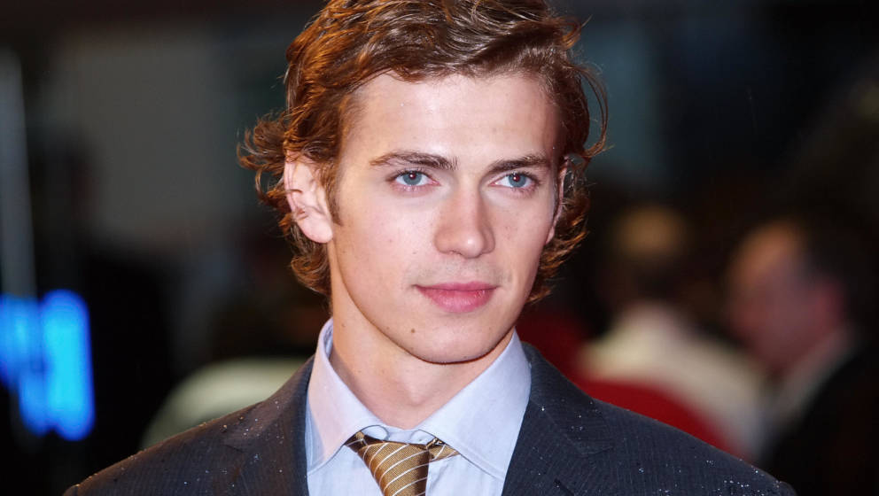 Star Wars Rise Of Skywalker Kehrt Hayden Christensen Als Anakin Zuruck Hayden christensen has been spotted with ian mcdiarmid and people are losing their minds. star wars rise of skywalker kehrt