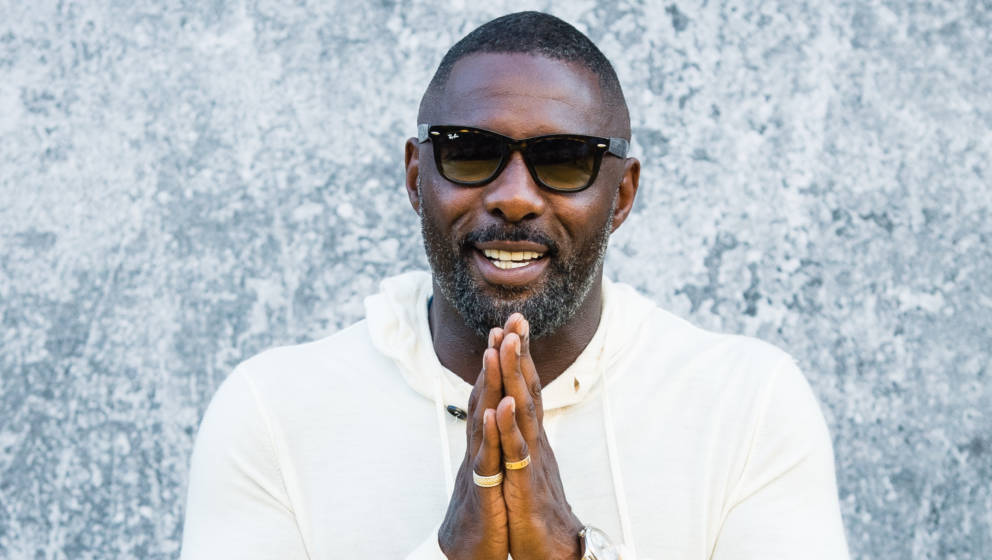 Luther Star Idris Elba mit Coronavirus infiziert