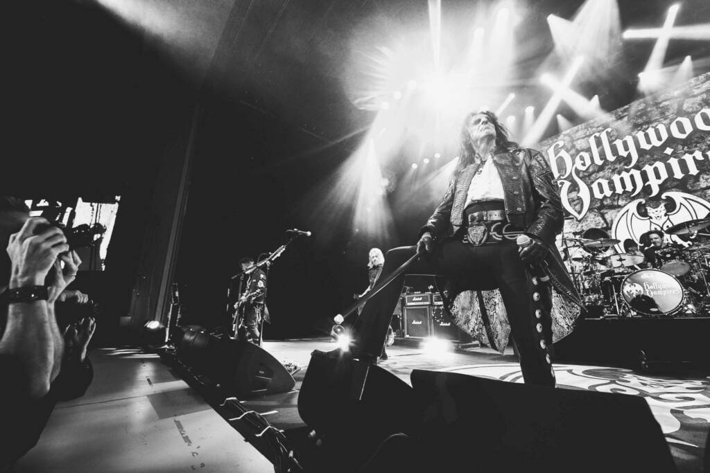 Hollywood Vampires in Hamburg Fotos, Videos, Setlist— Rolling Stone