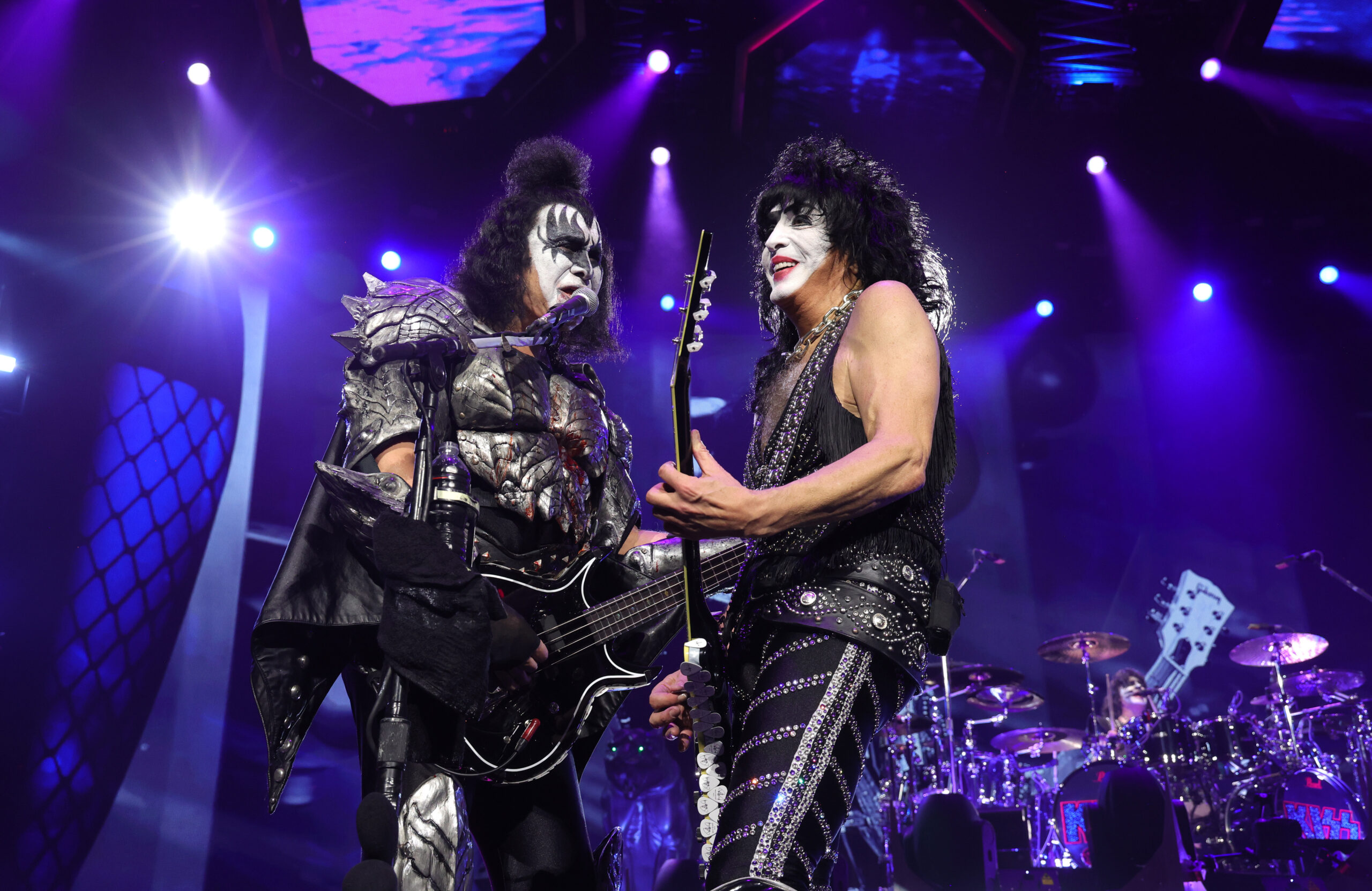 Kiss live