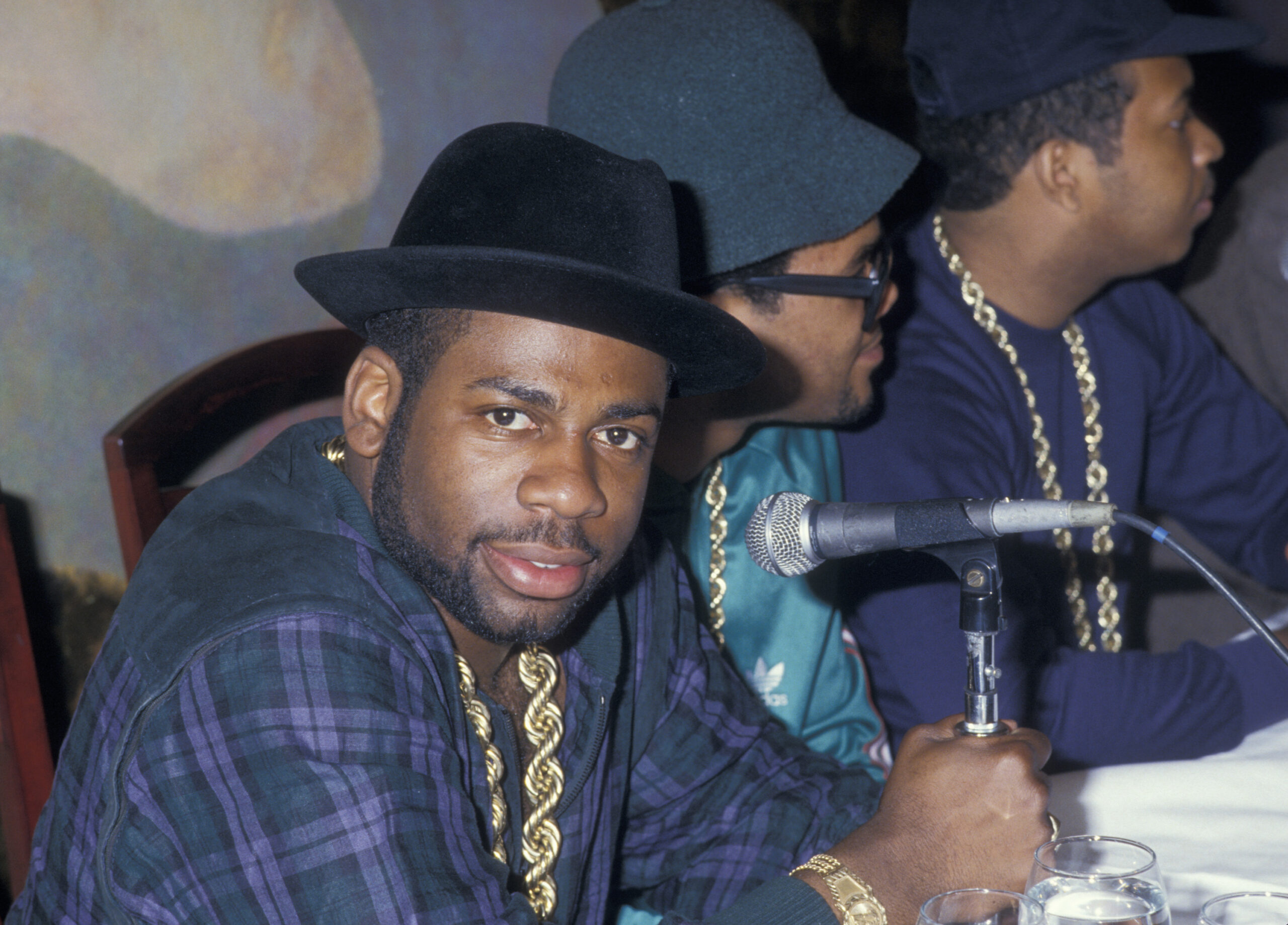 NEW YORK CITY - MAY 11:  Jam Master Jay, DMC and Rev Run of Run DMC attend Run DMC-Beastie Boys Press Conference on May 11, 1987 at B. Smith's Restaurant in New York City. (Photo by Ron Galella, Ltd./Ron Galella Collection via Getty Images)