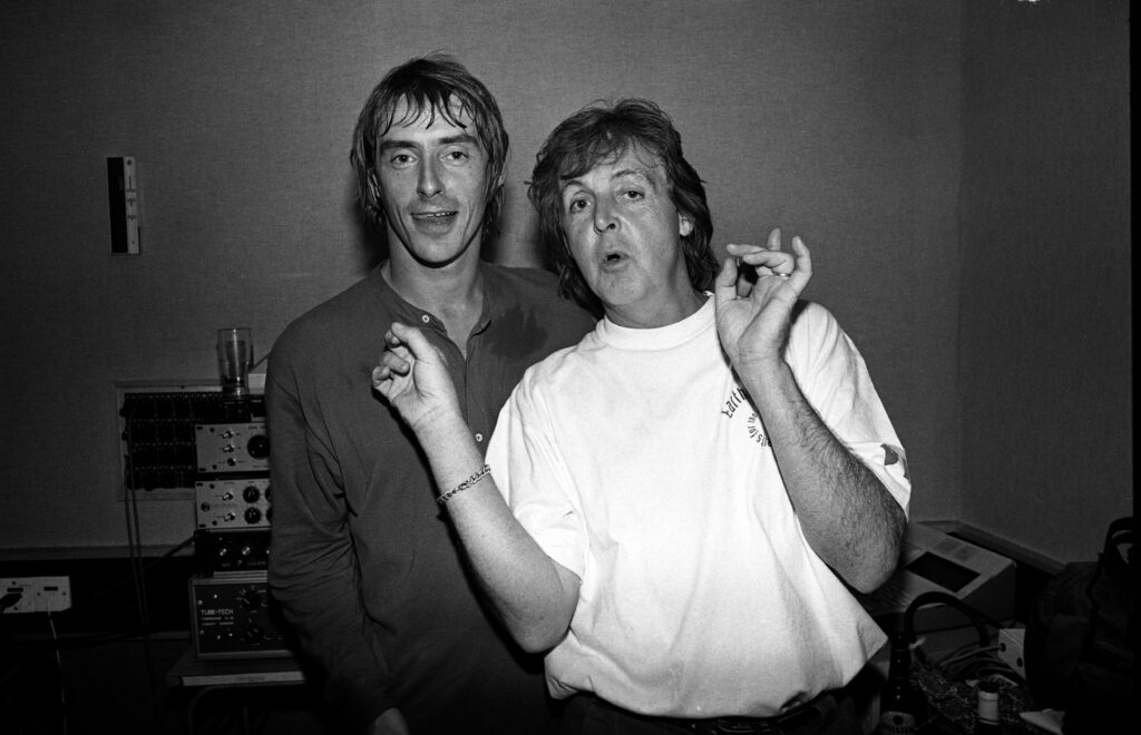 Paul Weller und Paul McCartney 1995 in einem Tonstudio