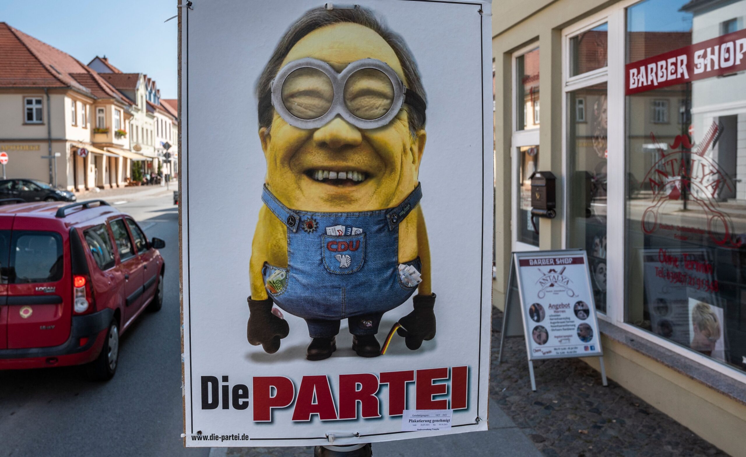 Minions sind überall: Wahlplakat von DIE PARTEI