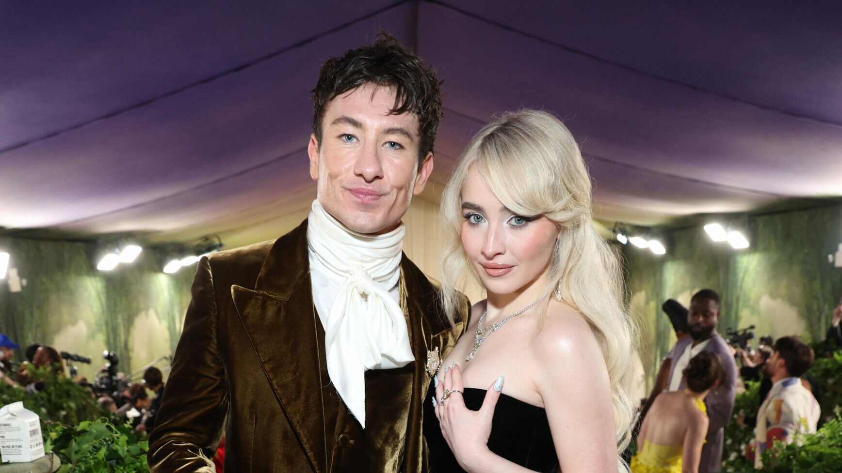 Barry Keoghan und Sabrina Carpenter besuchen die 2024 Met Gala, die „Sleeping Beauties“ feiert: Reawakening Fashion“ im The Metropolitan Museum of Art am 06. Mai 2024 in New York