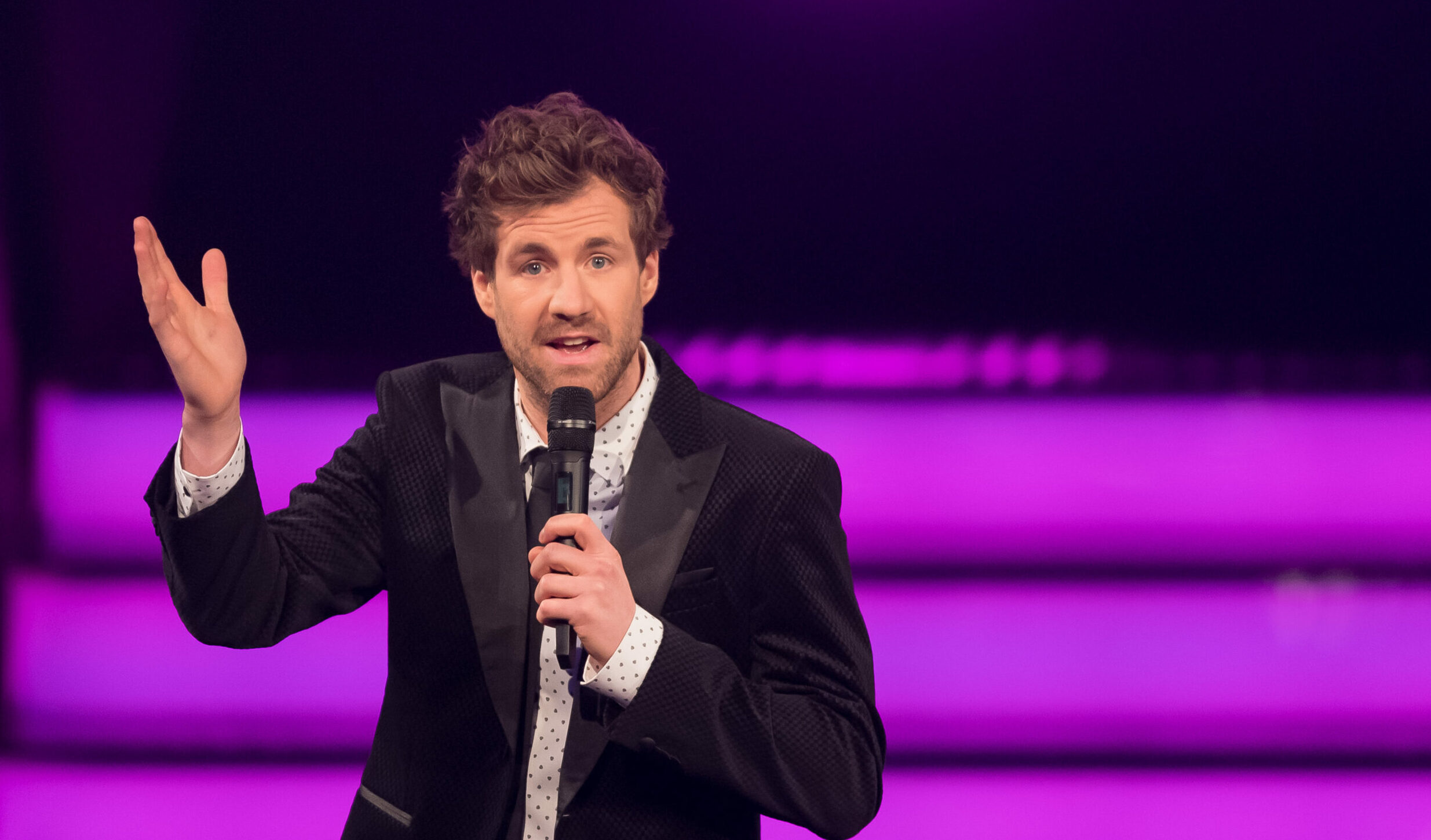 Luke Mockridge live