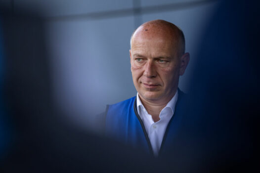 BERLIN, GERMANY - AUGUST 27: Berlin Governing Mayor Kai Wegner speaks to members of the media before a tour of the AWB Aluminiumwerk Berlin GmbH aluminum parts manufacturer, which employs Germans and foreign workers, some of whom are refugees, on August 27, 2024 in Berlin, Germany. Germany is facing an acute nationwide shortage of skilled labor. (Photo by Tamir Kalifa/Getty Images)