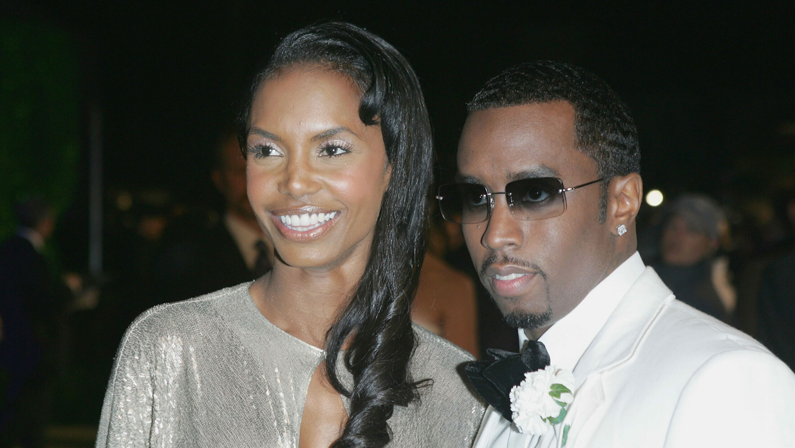 Schauspielerin Kim Porter und Mogul Sean „Puffy“ Combs kommen zur Vanity Fair Oscar Party im Mortons am 27. Februar 2005