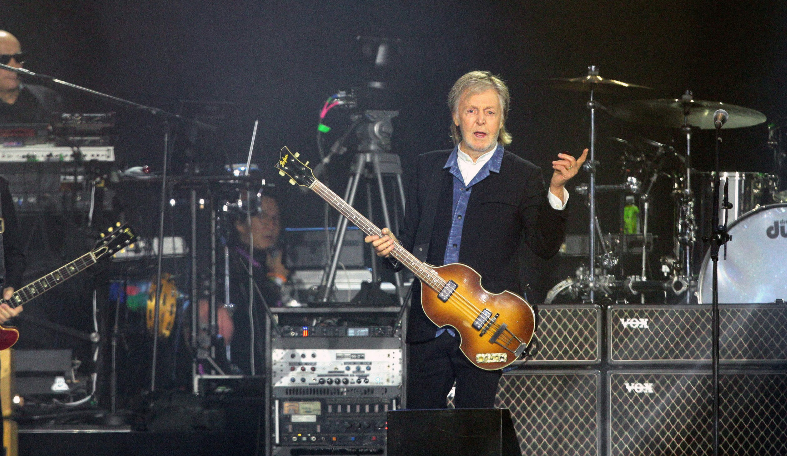 Paul McCartney bekam bei seinem Konzert in Mexiko-Stadt ein wenig Hilfe von Freunden