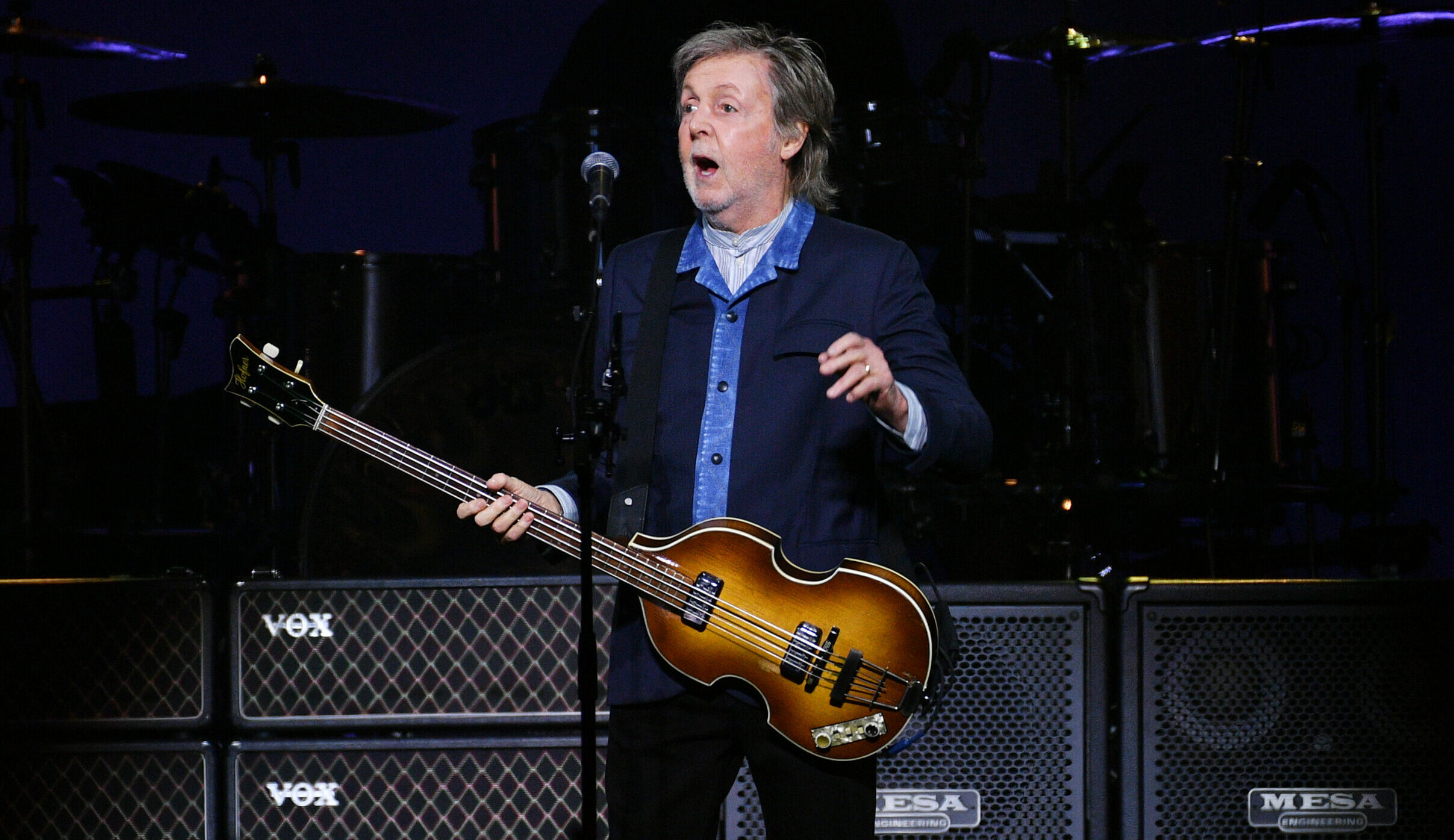 Paul McCartney bei seinem Auftritt in der O2 Arena in :London am 18. Dezember 2024